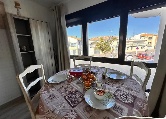 Apartamento L'escapade Salee - A 100 Metres De La Et En Plein Coeur De Le Grau-du-Roi